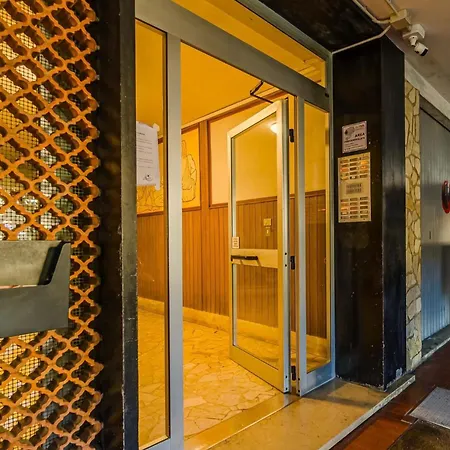 Guesthost - Breathe The Riviera Breeze Appartement