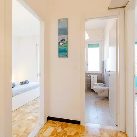 Breathe The Riviera Breeze Cozy In Apartman