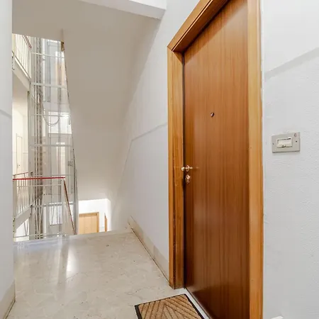 Breathe The Riviera Breeze Cozy In Apartman